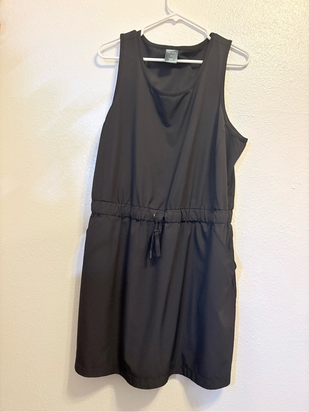 Women’s Black Drawstring Waist Sleeveless Dress - Picture 2 of 4